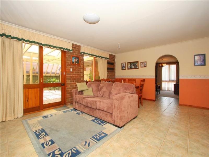 7 Birralee Square, Keilor Downs VIC 3038