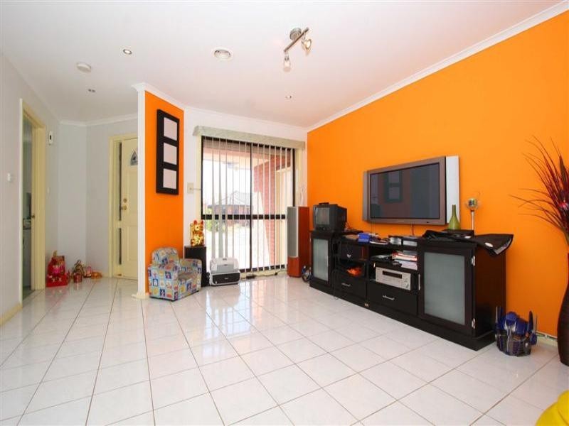 5 Mankina Circuit, Delahey VIC 3037