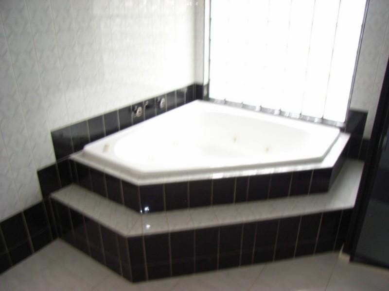 11 Sandpiper Drive, Taylors Lakes VIC 3038