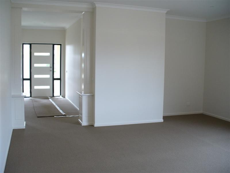 2 Eglington Court, Taylors Hill VIC 3037