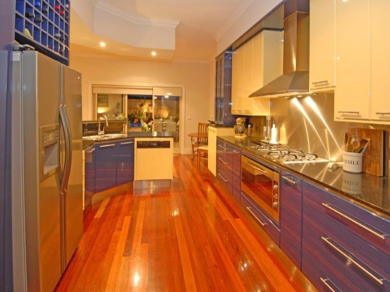 109 Robertsons Road, Taylors Lakes VIC 3038