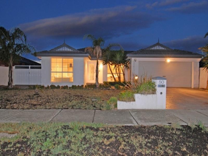 80 Catherine Drive, Hillside VIC 3037