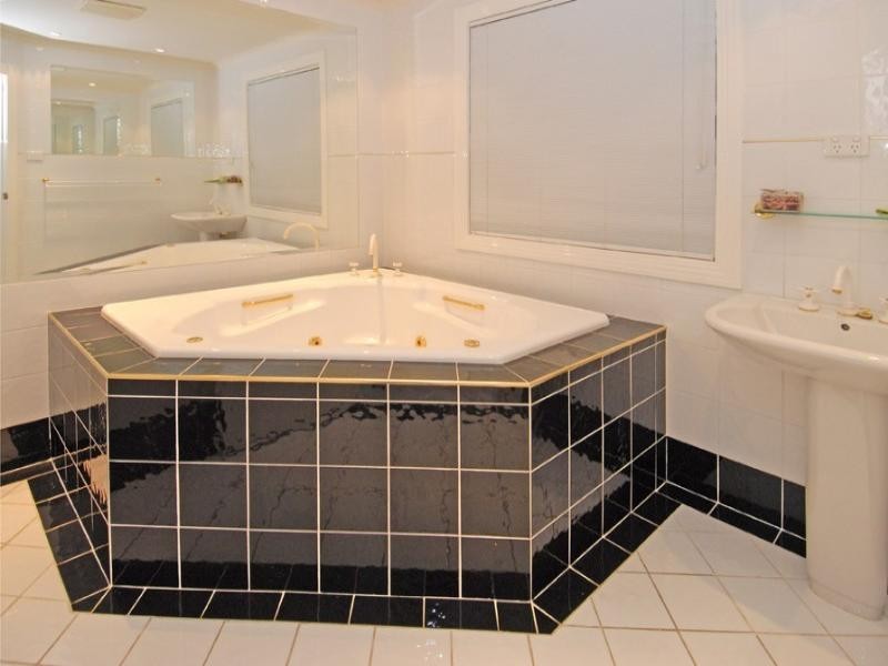 80 Catherine Drive, Hillside VIC 3037