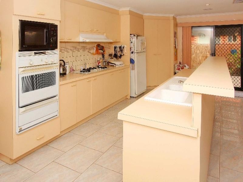 26 Salamander Drive, Taylors Lakes VIC 3038