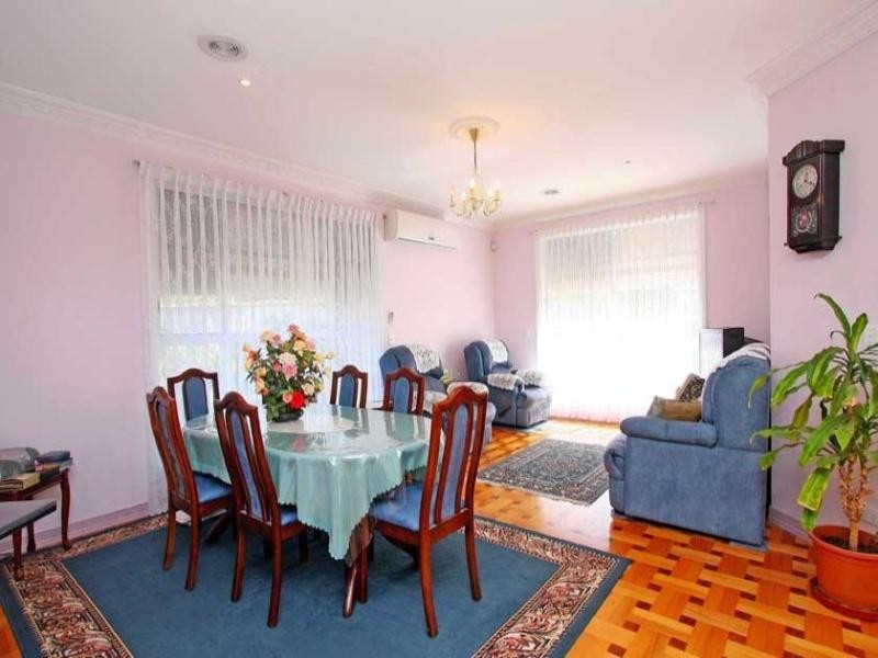 22 Imperial Court, Hillside VIC 3037