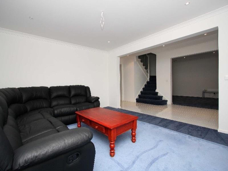 15 Woollahara Parade, Taylors Hill VIC 3037