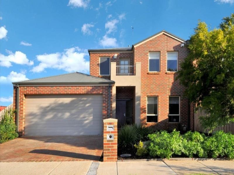 13 Tudor Rose Crescent, Sydenham VIC 3037