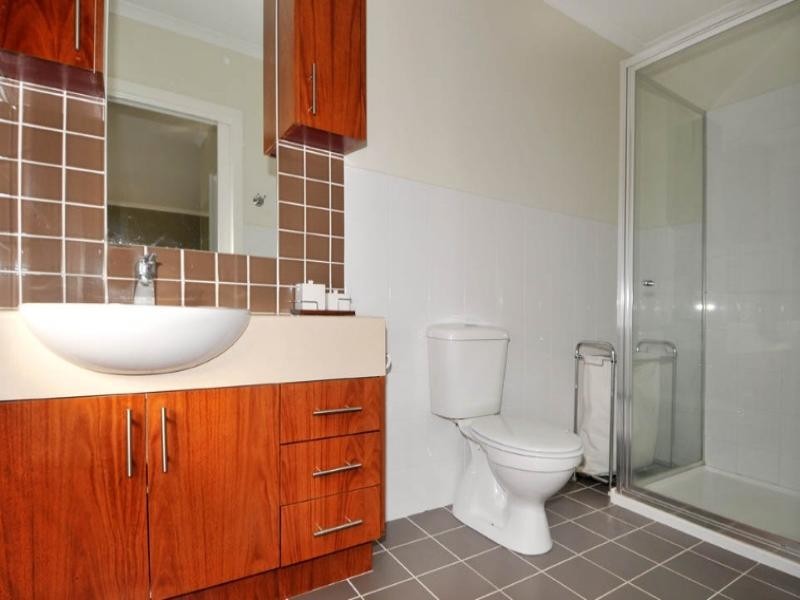 13 Tudor Rose Crescent, Sydenham VIC 3037