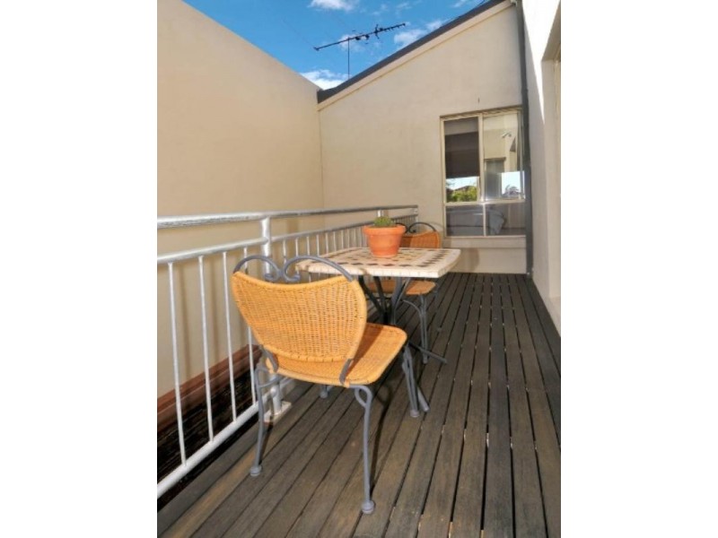 13 Tudor Rose Crescent, Sydenham VIC 3037