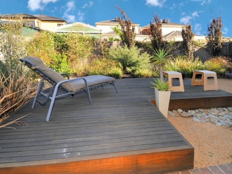 13 Tudor Rose Crescent, Sydenham VIC 3037