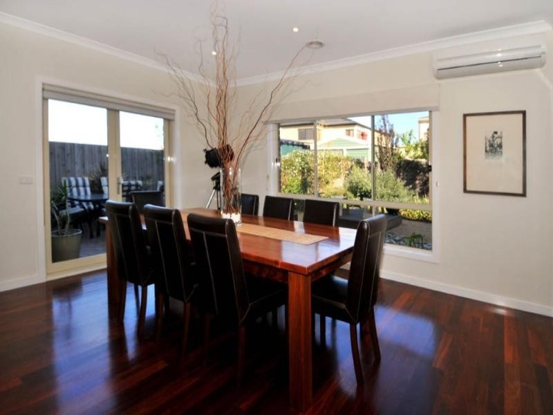 13 Tudor Rose Crescent, Sydenham VIC 3037