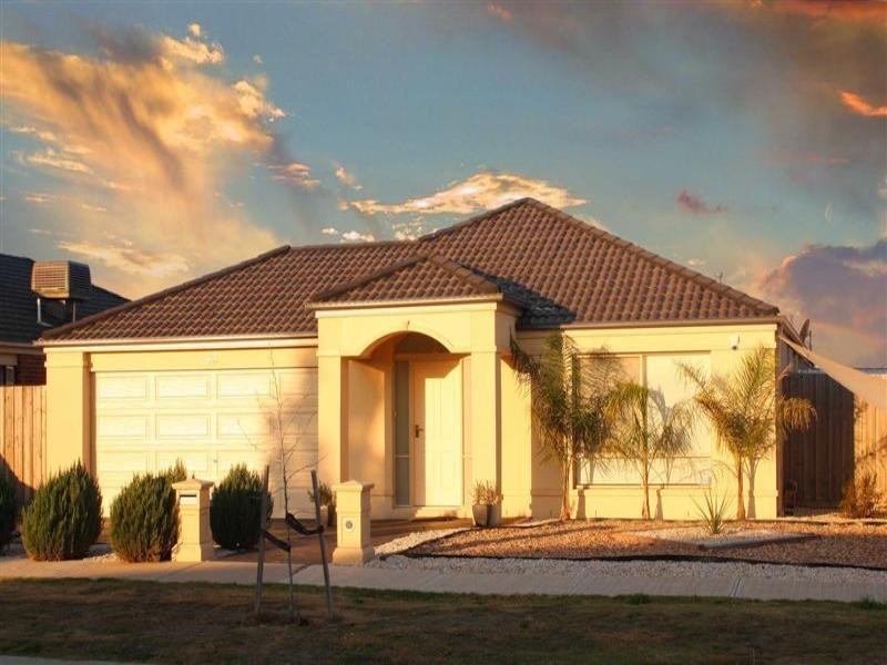 63 Jacaranda Drive, Taylors Hill VIC 3037