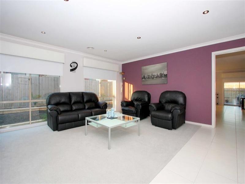 63 Jacaranda Drive, Taylors Hill VIC 3037