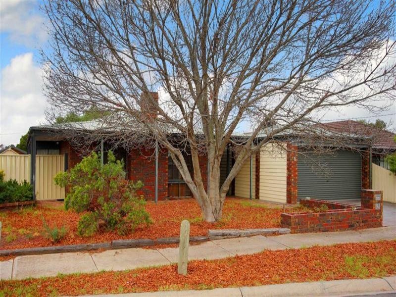 8 Montrose Court, Sydenham VIC 3037