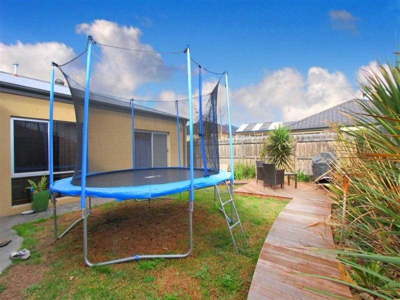 49 Timele Drive, Hillside VIC 3037