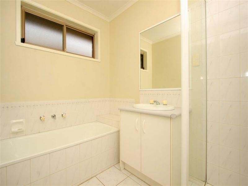 1 Penzance Place, Sydenham VIC 3037