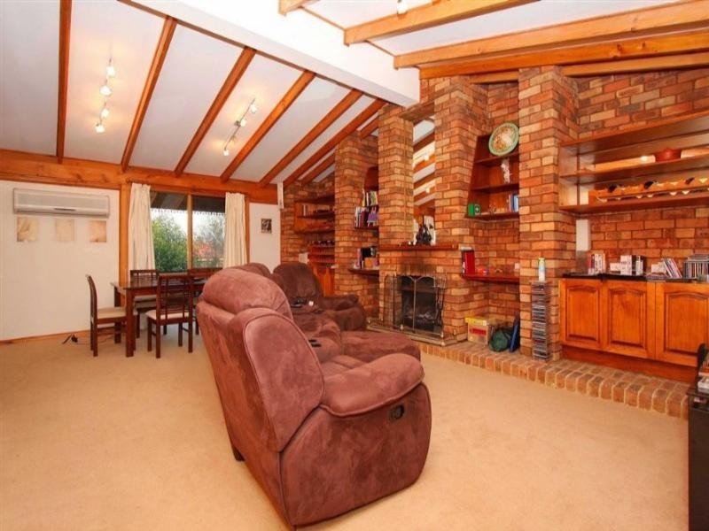 11 Beaumont Court, Sydenham VIC 3037