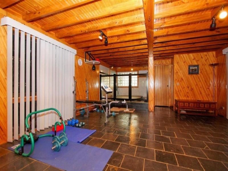 11 Beaumont Court, Sydenham VIC 3037