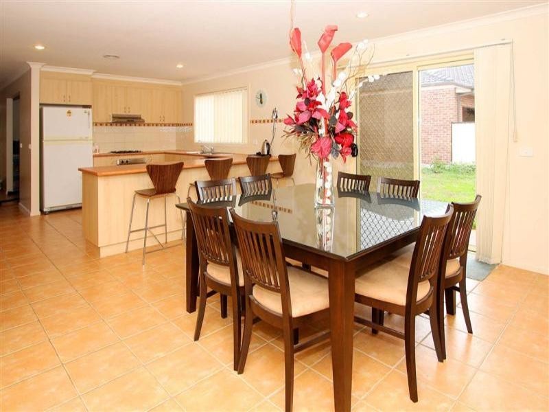 20 Rockland Court, Taylors Hill VIC 3037