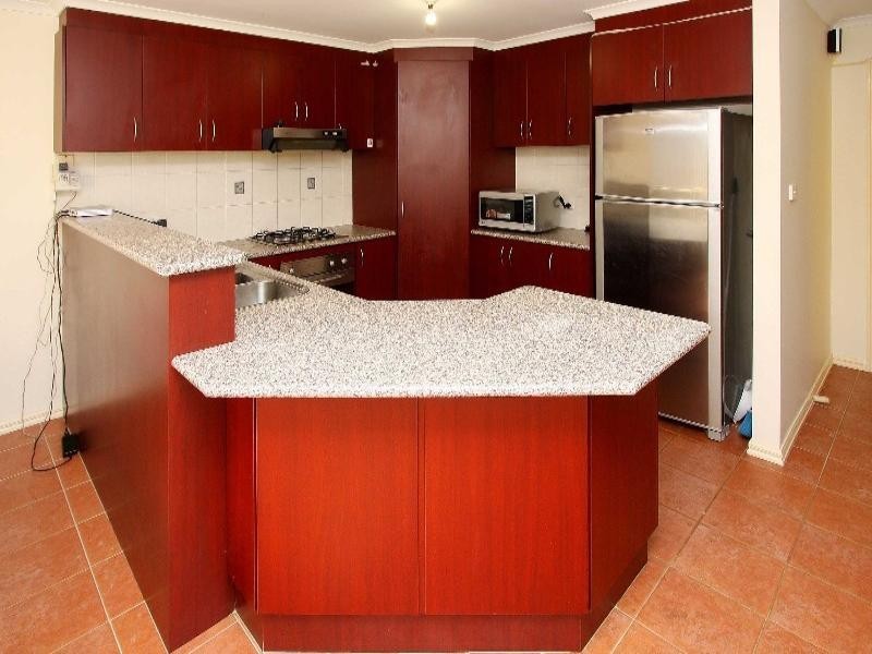 10/107-109 Pecks Road, Sydenham VIC 3037