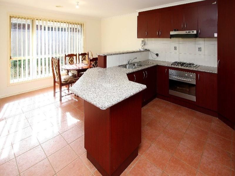 10/107-109 Pecks Road, Sydenham VIC 3037