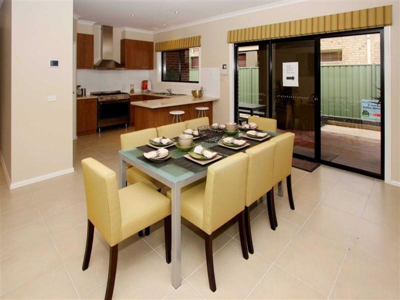 15 Botanical Drive, Caroline Springs VIC 3023