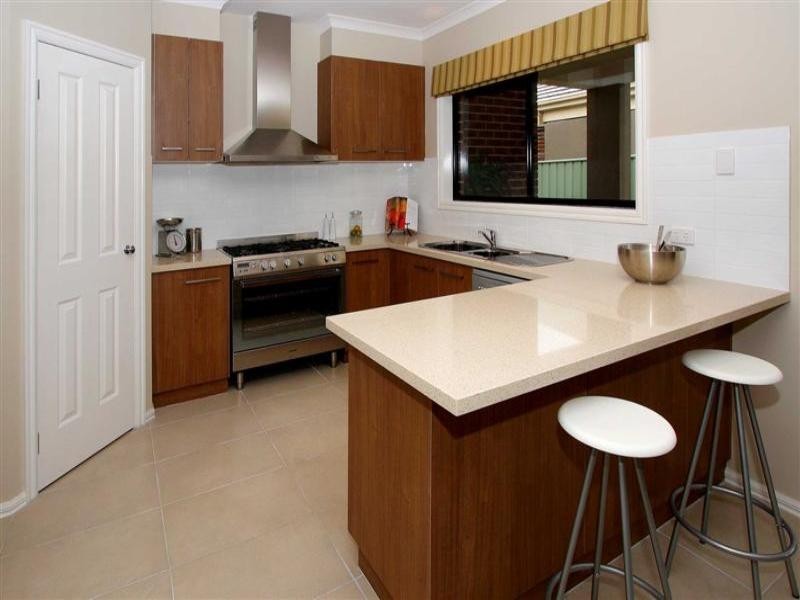 15 Botanical Drive, Caroline Springs VIC 3023