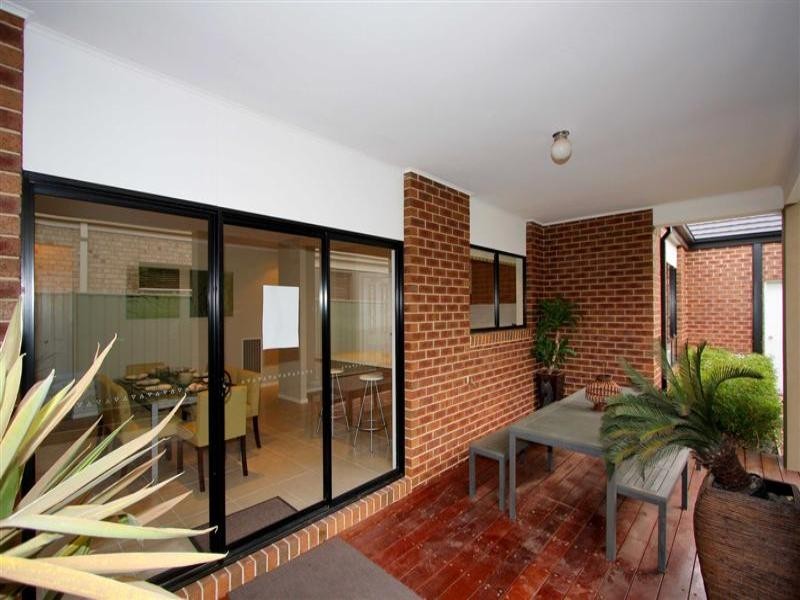 15 Botanical Drive, Caroline Springs VIC 3023