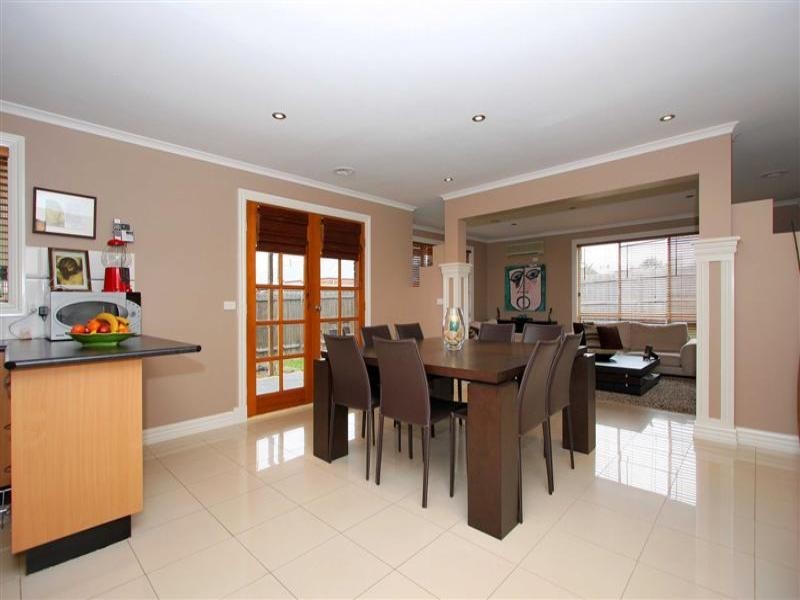 19 Wattlevalley Drive, Hillside VIC 3037