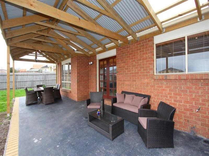 19 Wattlevalley Drive, Hillside VIC 3037