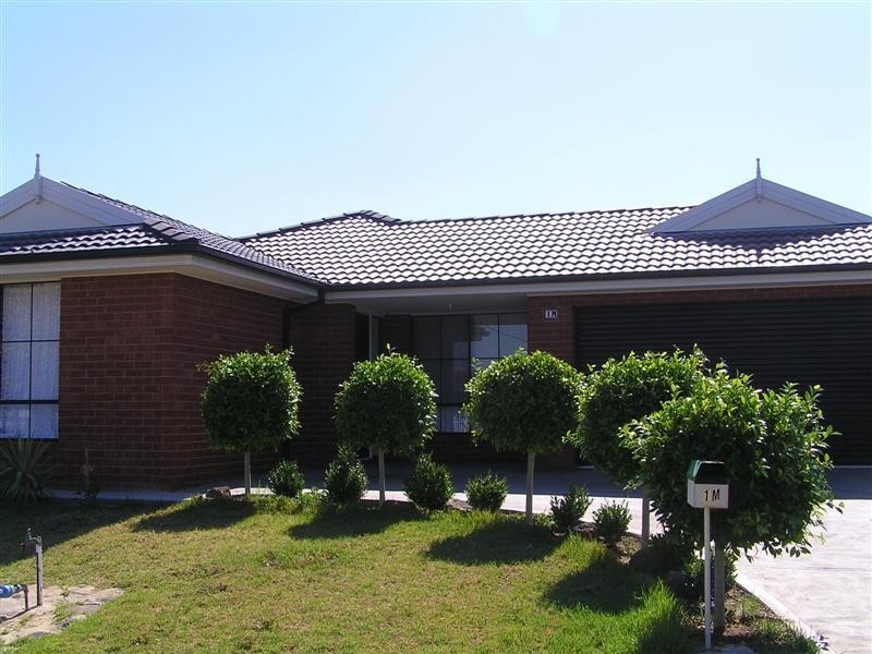 1M Oakwood Road, St Albans VIC 3021