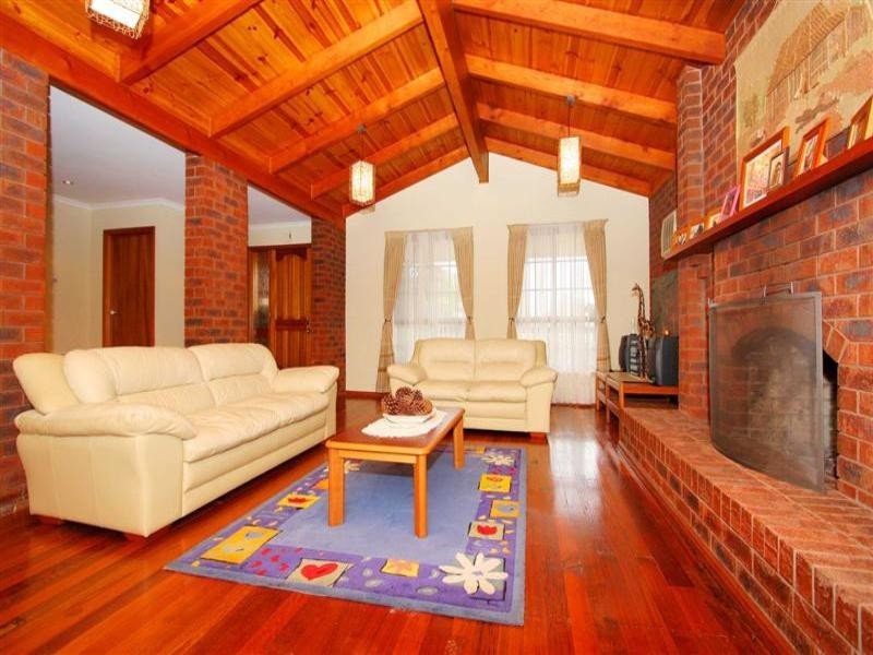 27 Minerva Crescent, Keilor Downs VIC 3038