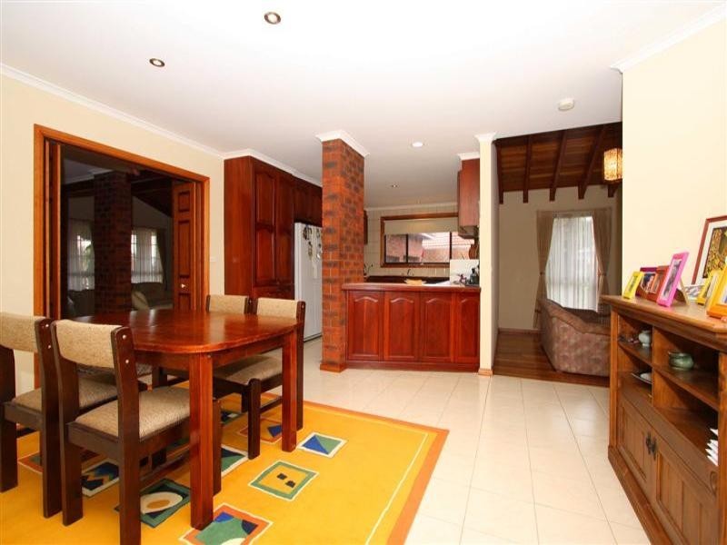 27 Minerva Crescent, Keilor Downs VIC 3038