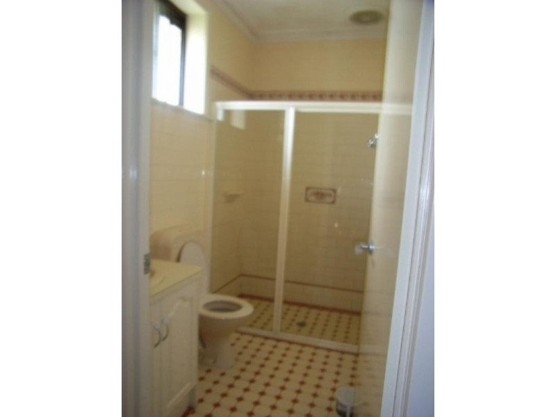 8 Buckingham Crescent, Sydenham VIC 3037