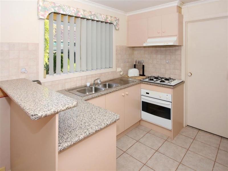 4/4-6 Joseph Drive, Hillside VIC 3037