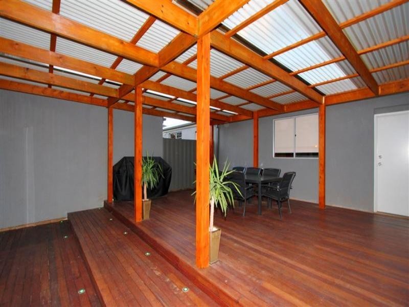 11 Parkes Way, Burnside Heights VIC 3023