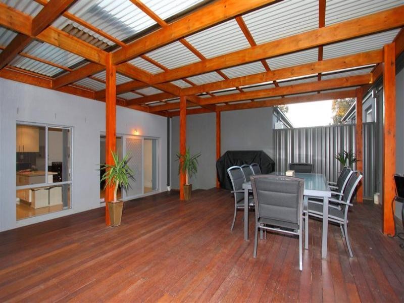 11 Parkes Way, Burnside Heights VIC 3023