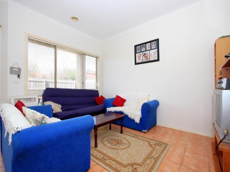 43 Wattletree Drive, Taylors Hill VIC 3037