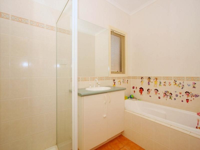 43 Wattletree Drive, Taylors Hill VIC 3037