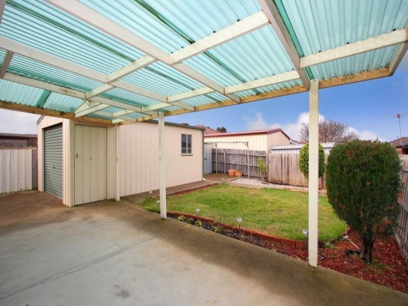 18 Granite Way, Delahey VIC 3037