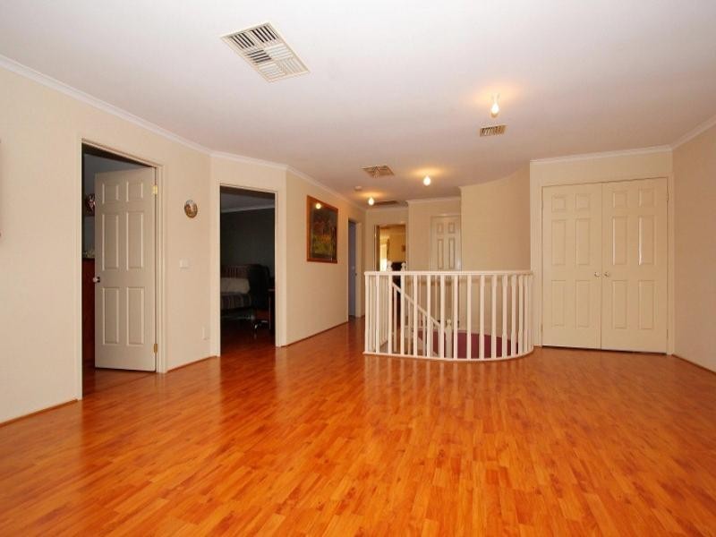 23 Pacific Place, Taylors Lakes VIC 3038