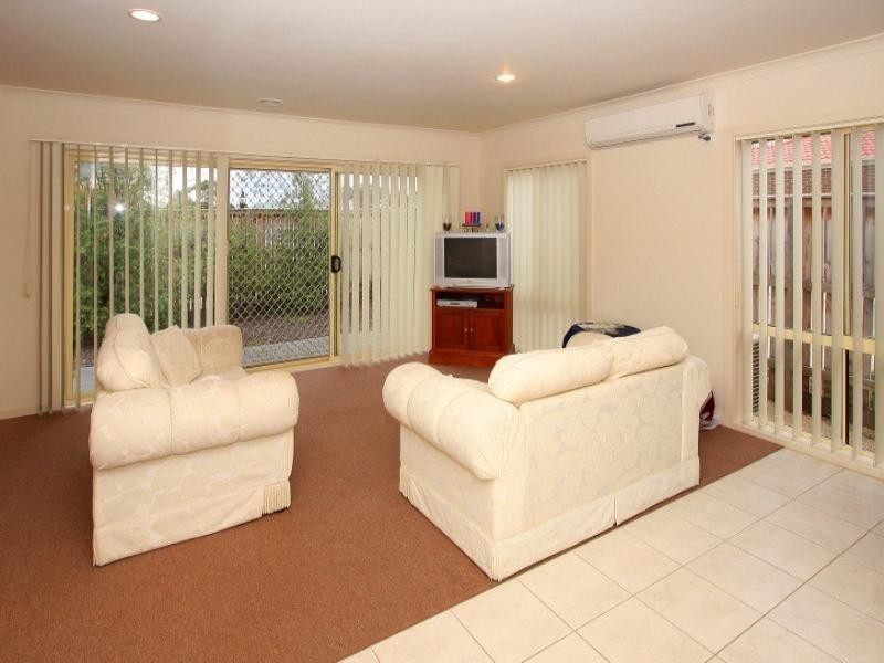 23 Tintern Loop, Hillside VIC 3037