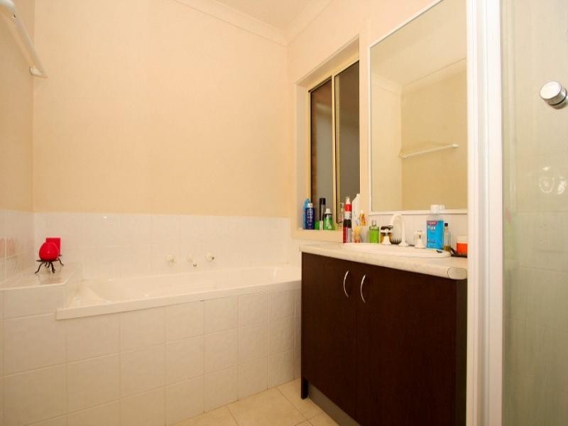 23 Tintern Loop, Hillside VIC 3037