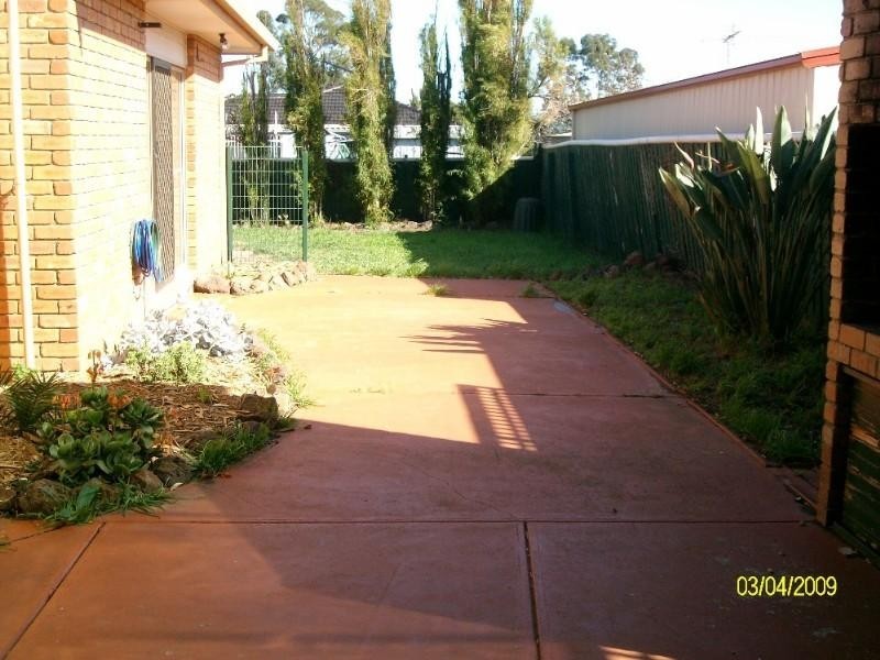 6 Kingsley Place, Delahey VIC 3037