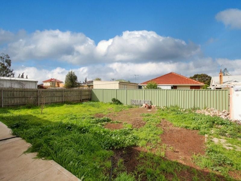 94 Mcintyre Road, Sunshine North VIC 3020