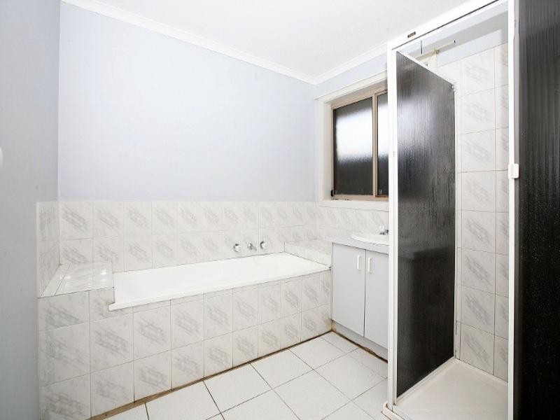 1/155 Copernicus Way, Keilor Downs VIC 3038