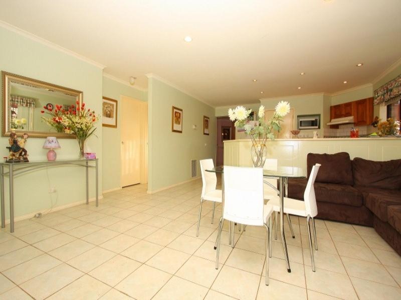 5 Pollock Court, Delahey VIC 3037