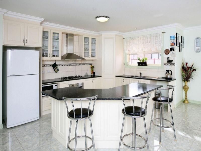 3 Eglington Court, Taylors Hill VIC 3037