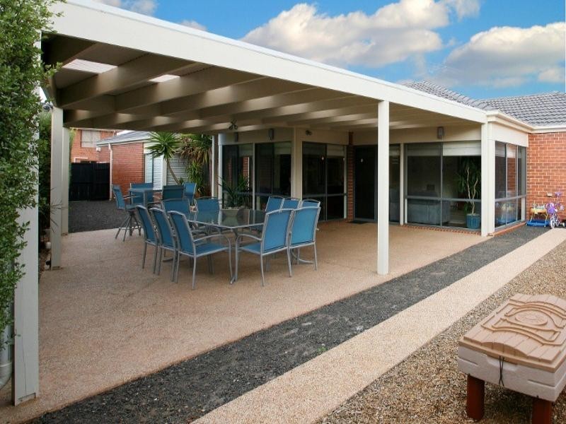 21 Flinders Street, Taylors Hill VIC 3037