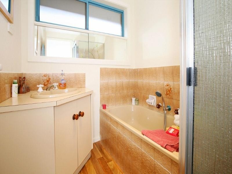 17 Carberry Drive, Kurunjang VIC 3337